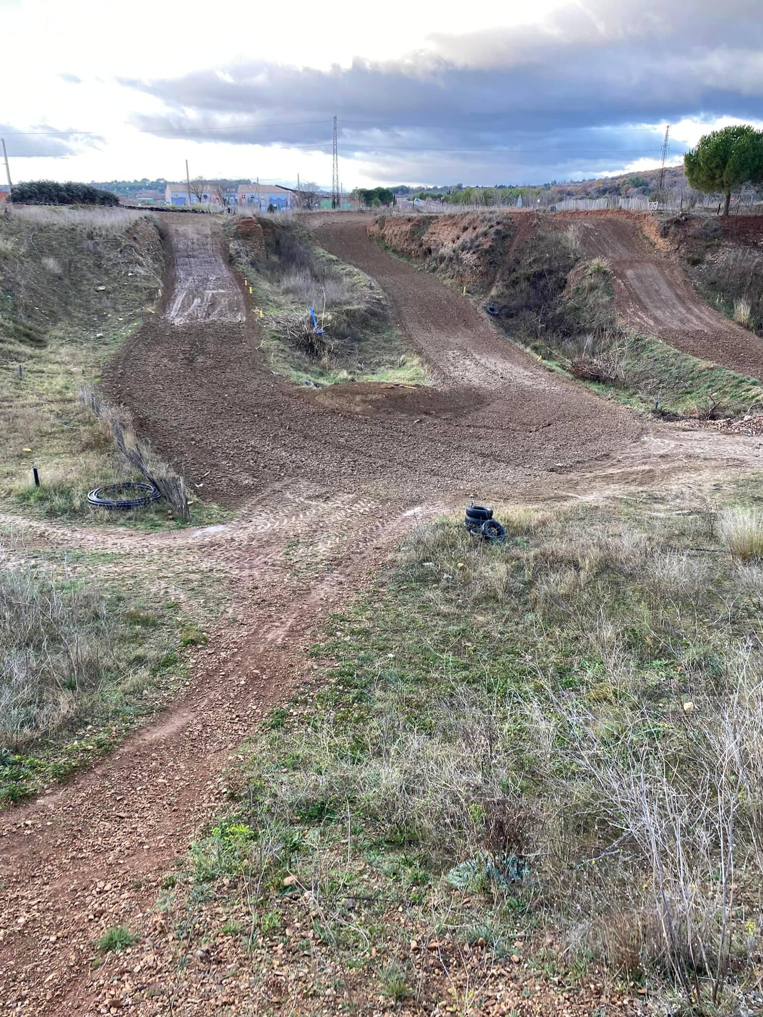 photos du Terrain Moto Cross d'Aspiran