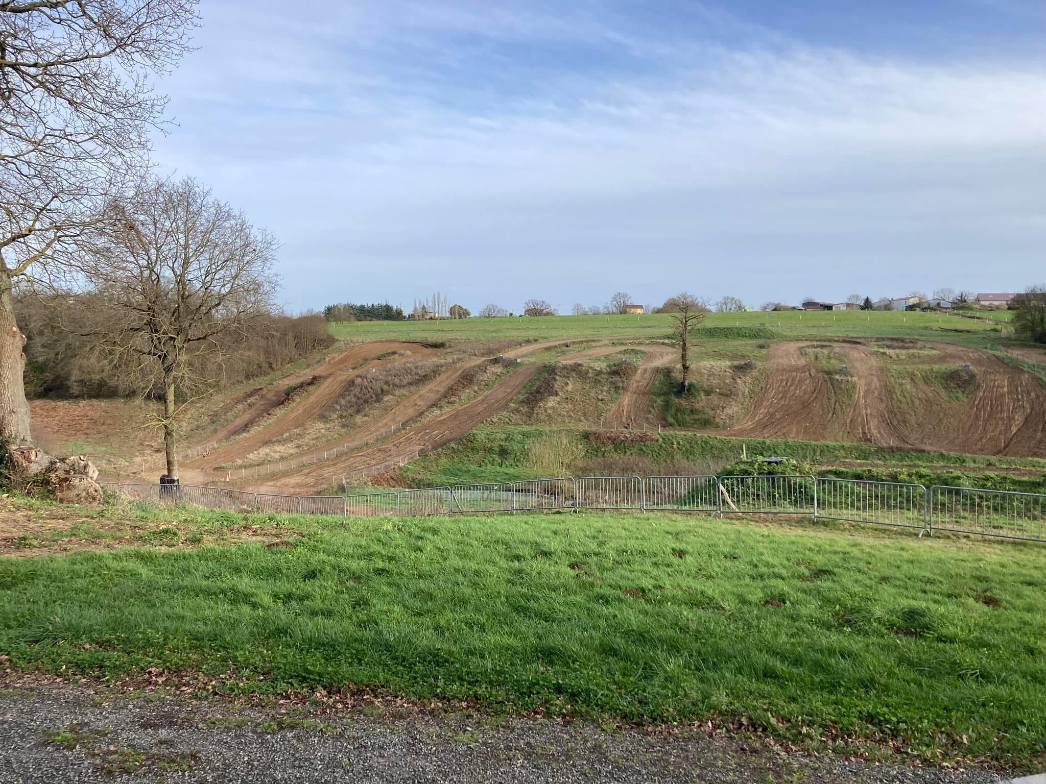 photos du Terrain Moto Cross de Barbechat