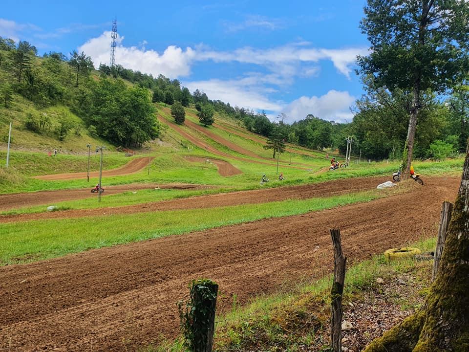 photos du Terrain Moto Cross de Belvès - Le Bugue