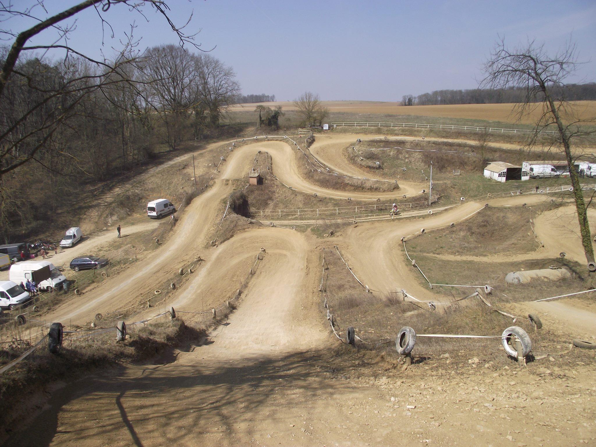 Les photos du Terrain Moto Cross de Bonneuil en Valois