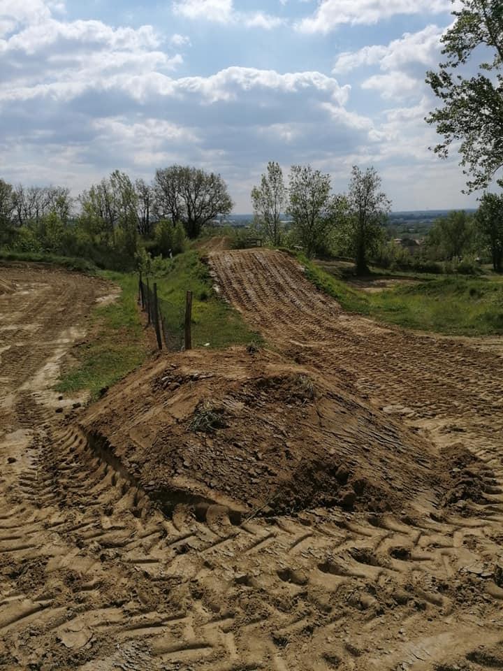 Les photos du Terrain Moto Cross de Bruguieres