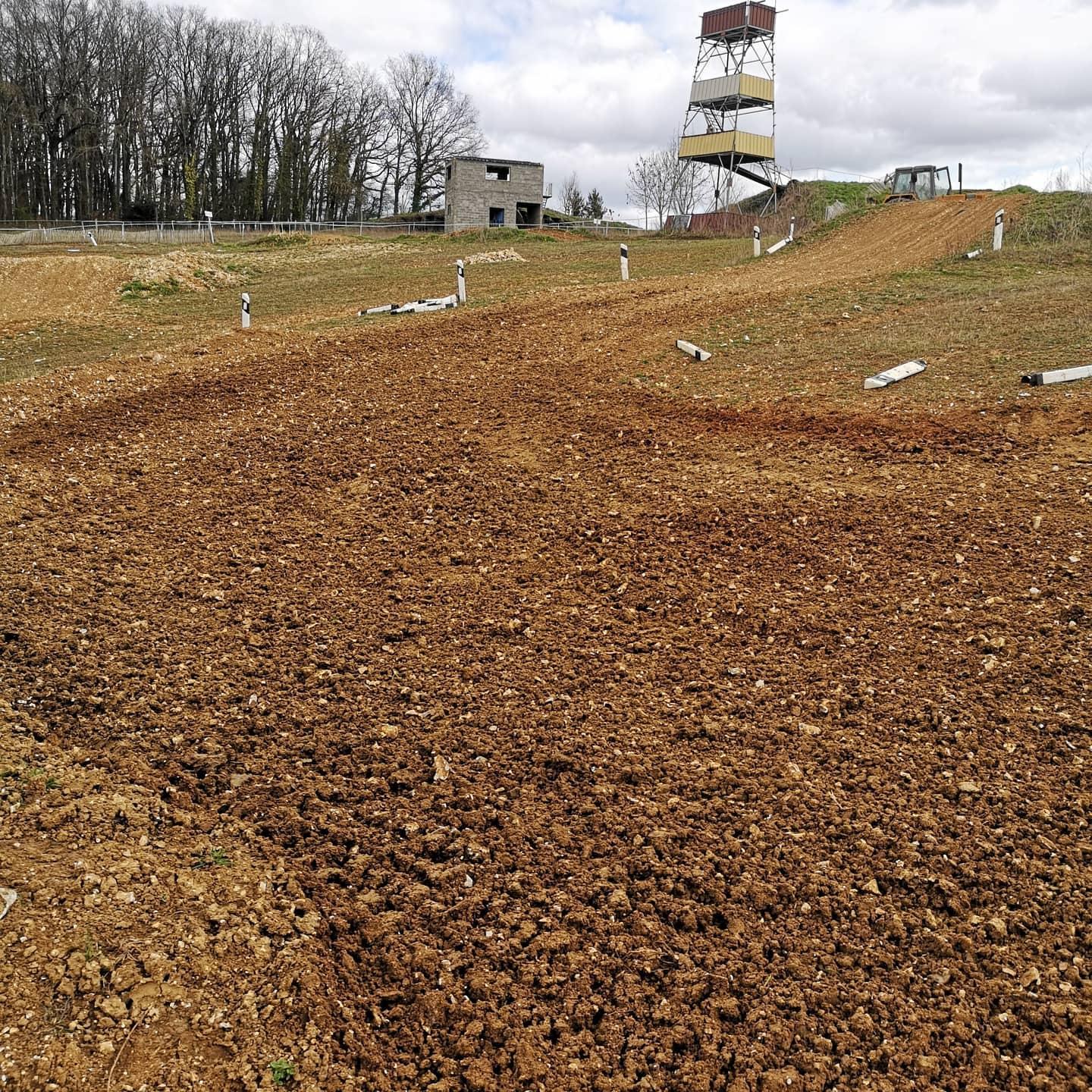 photos du Terrain Moto Cross de Cavillon à Dieudonné