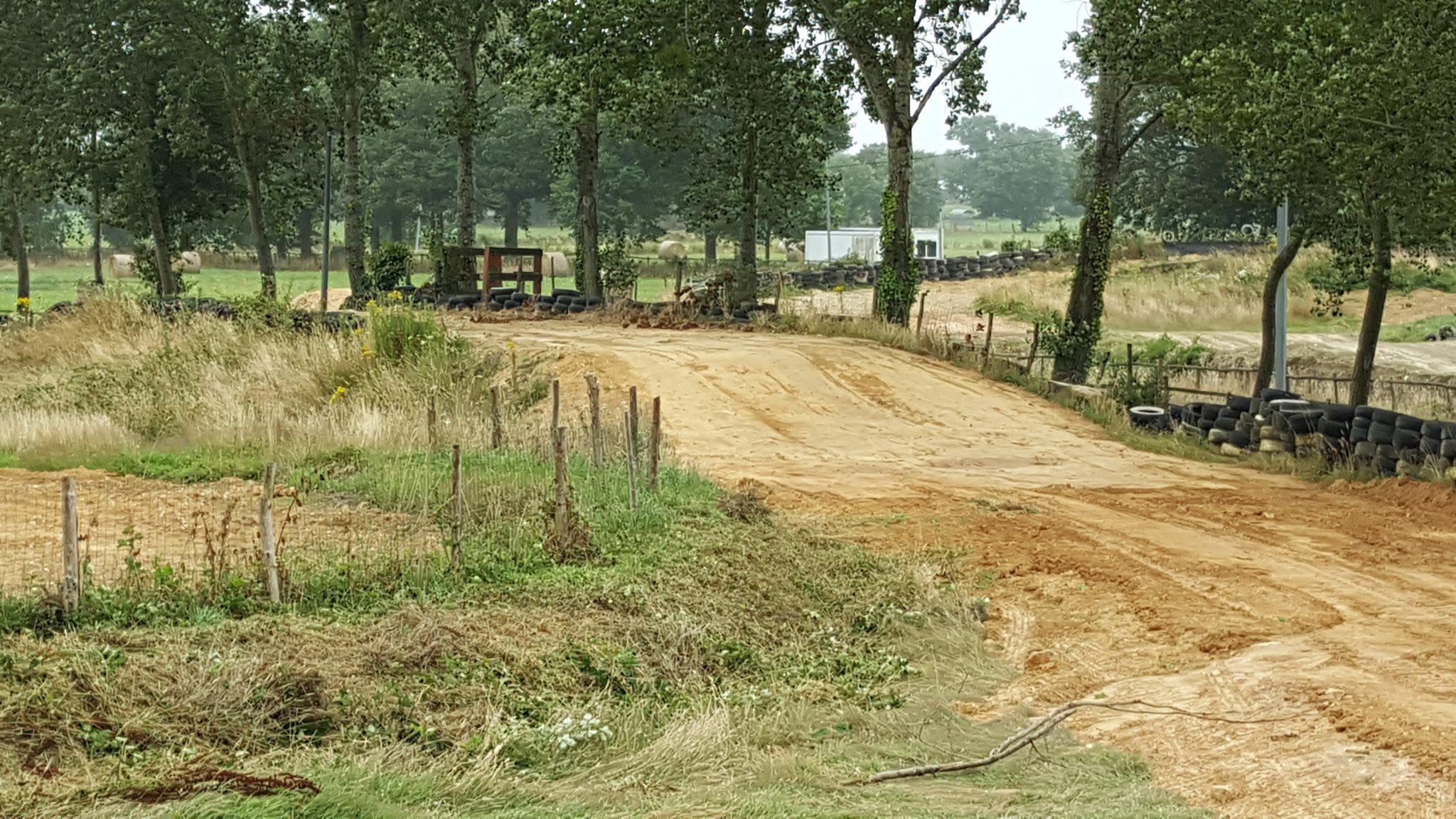 photos du Terrain Moto Cross de Conquereuil