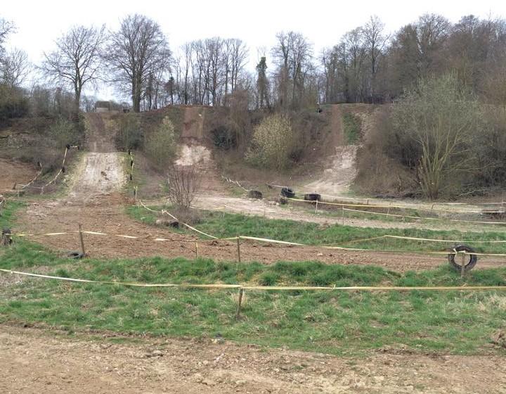 photos du Terrain Moto Cross de Hardecourt-aux-Bois