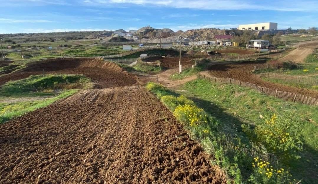 Les photos du Terrain Moto Cross de J.J. Bruno à Lavilledieu