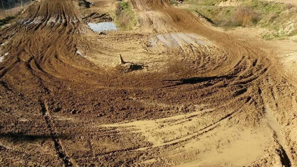 Les photos du Terrain Moto Cross de La Pierre Torrion à Grièges