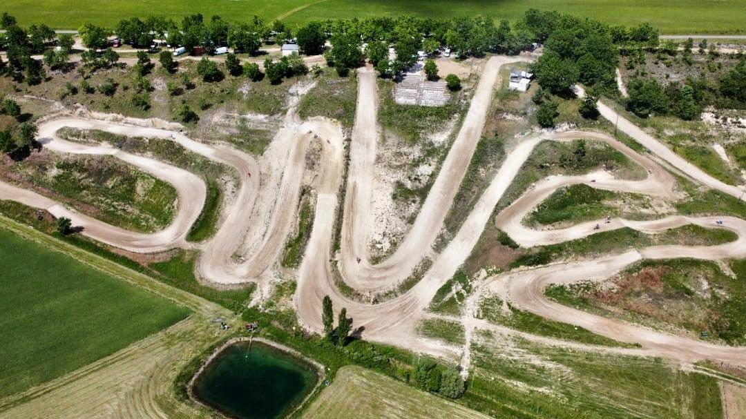 Les photos du Terrain Moto Cross de Labarthe