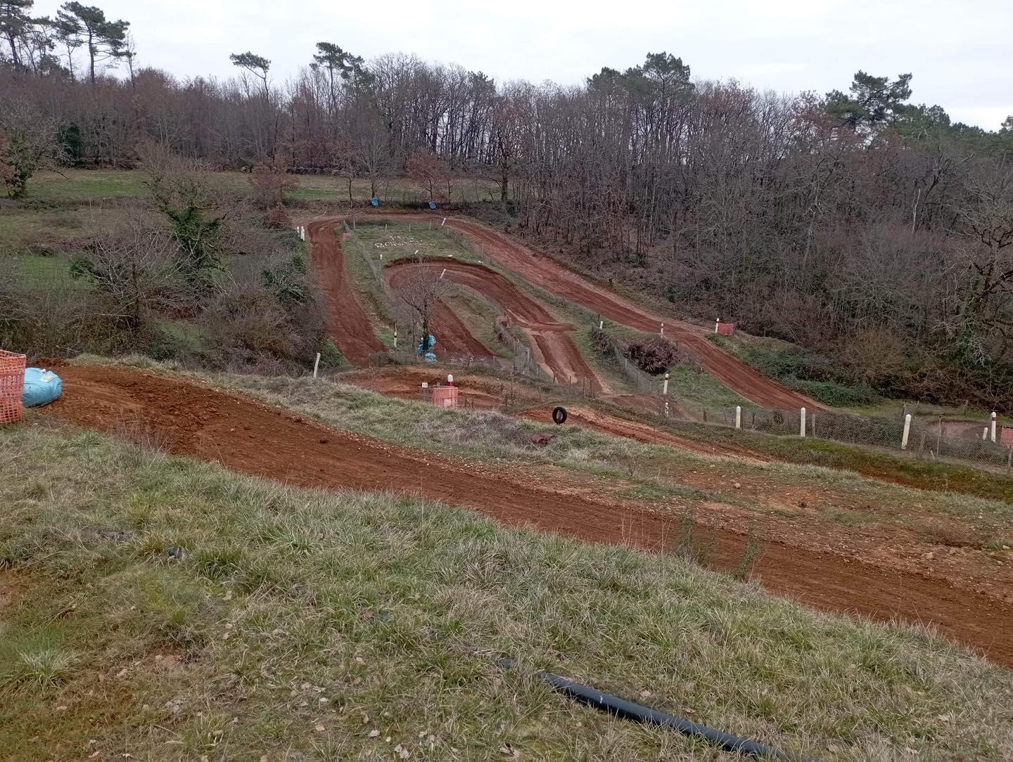 Les photos du Terrain Moto Cross de Lascabannes à Bonaguil