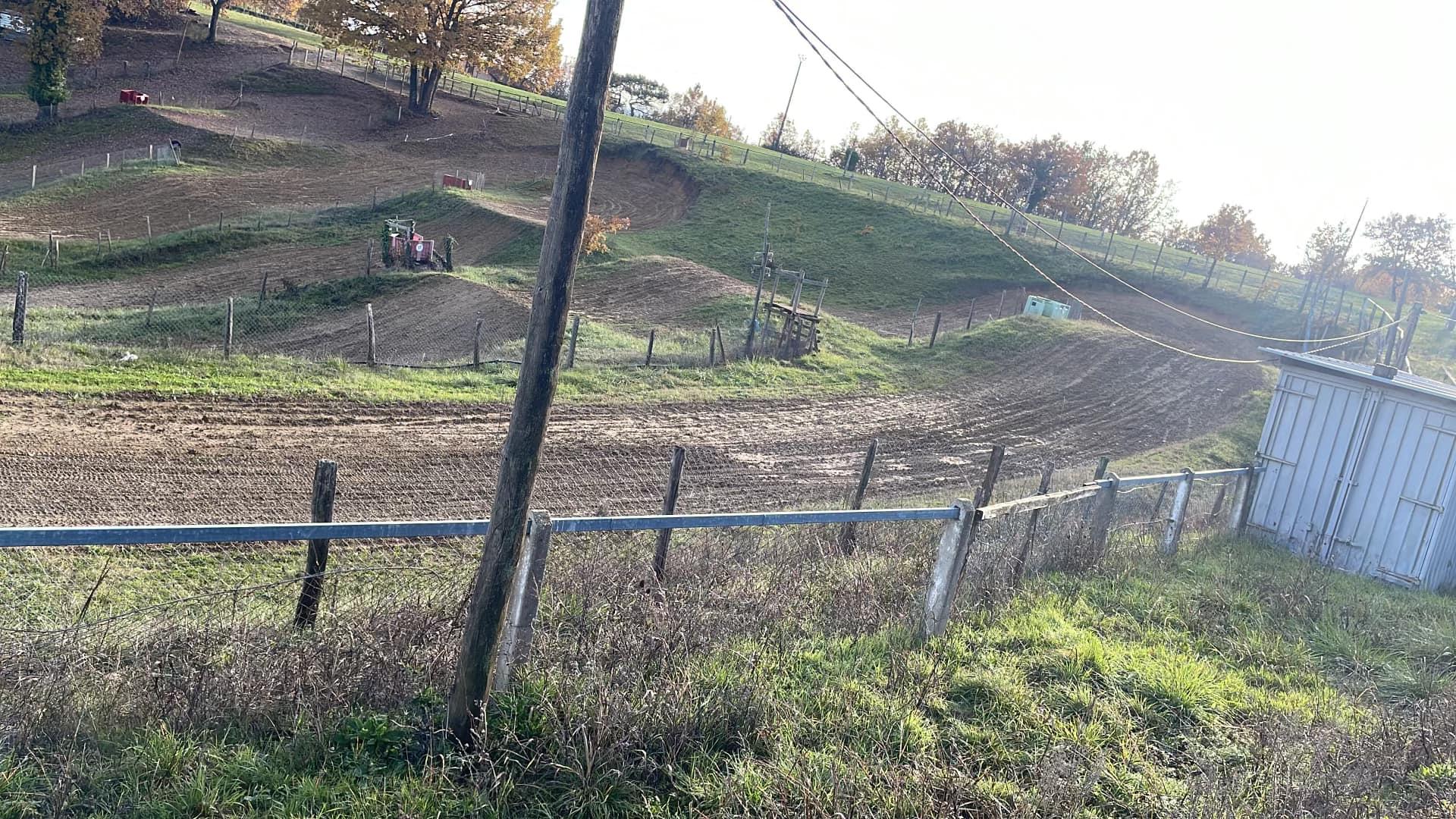 Les photos du Terrain Moto Cross de Moissac