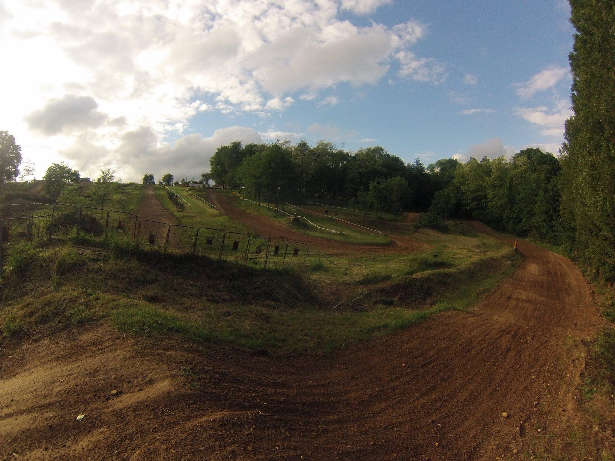 photos du Terrain Moto Cross de Monthiers