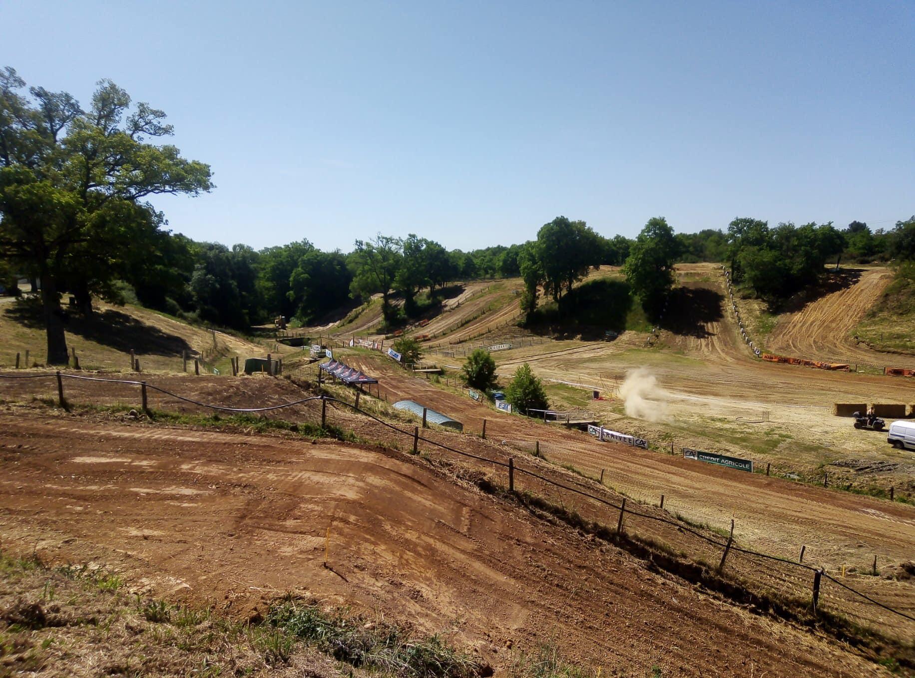 photos du Terrain Moto Cross de Nozay