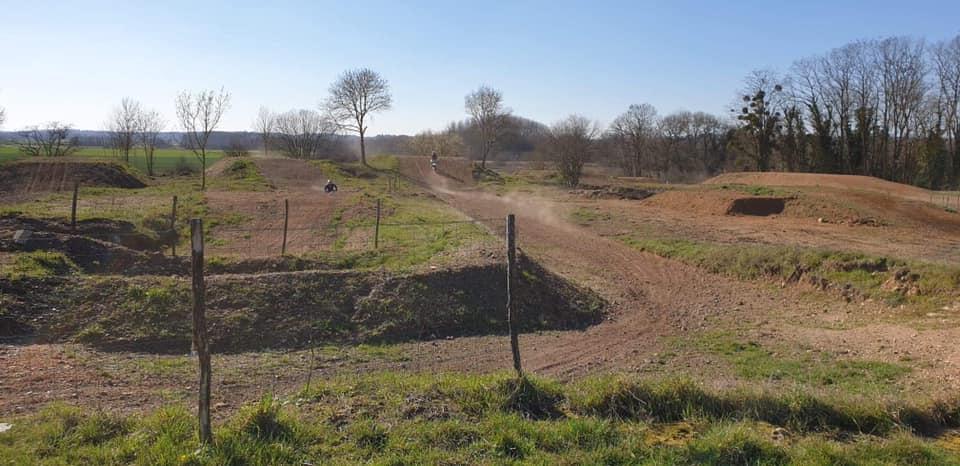 photos du Terrain Moto Cross de Pezou