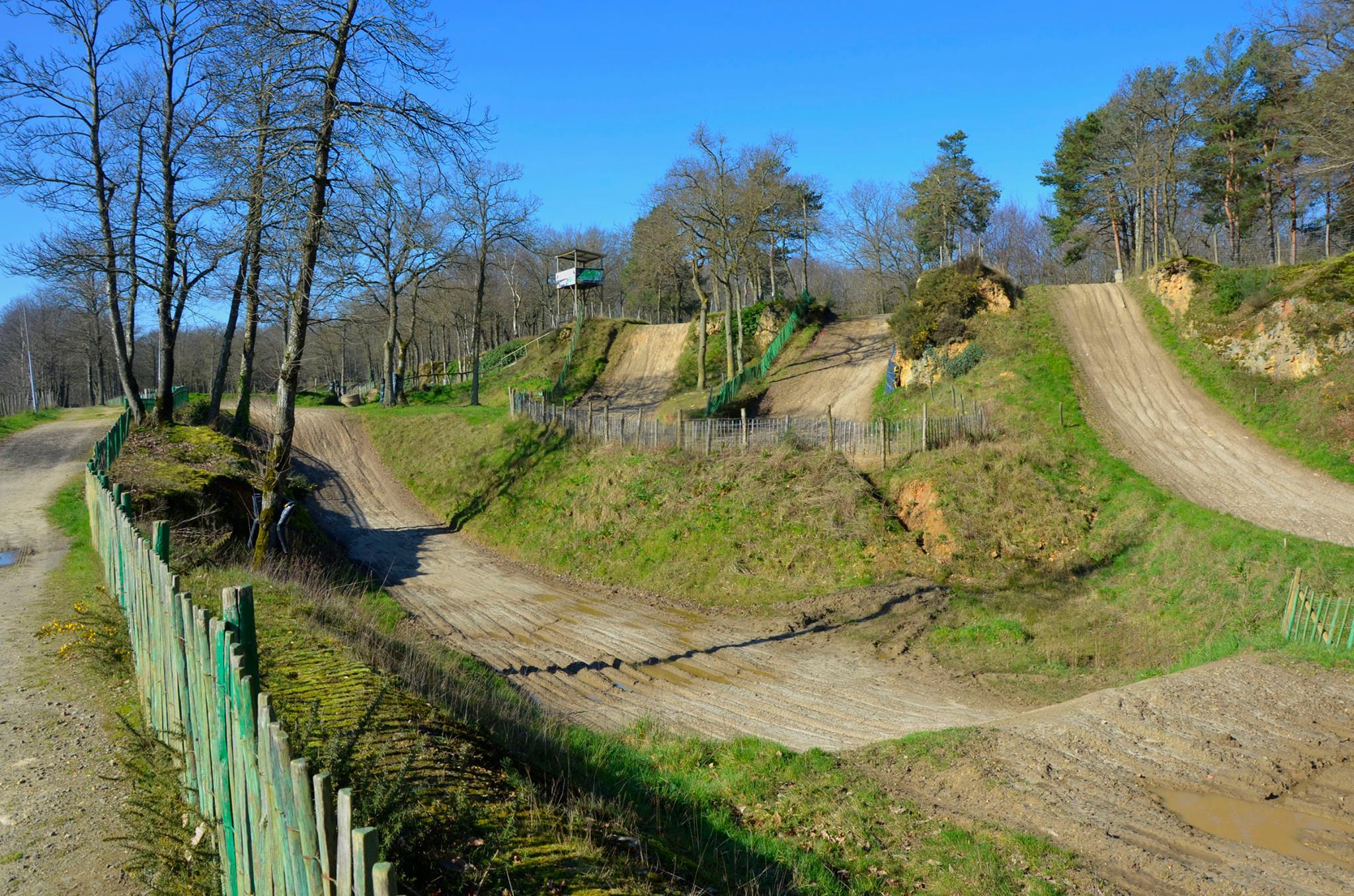 photos du Terrain Moto Cross de Plouer sur Rance