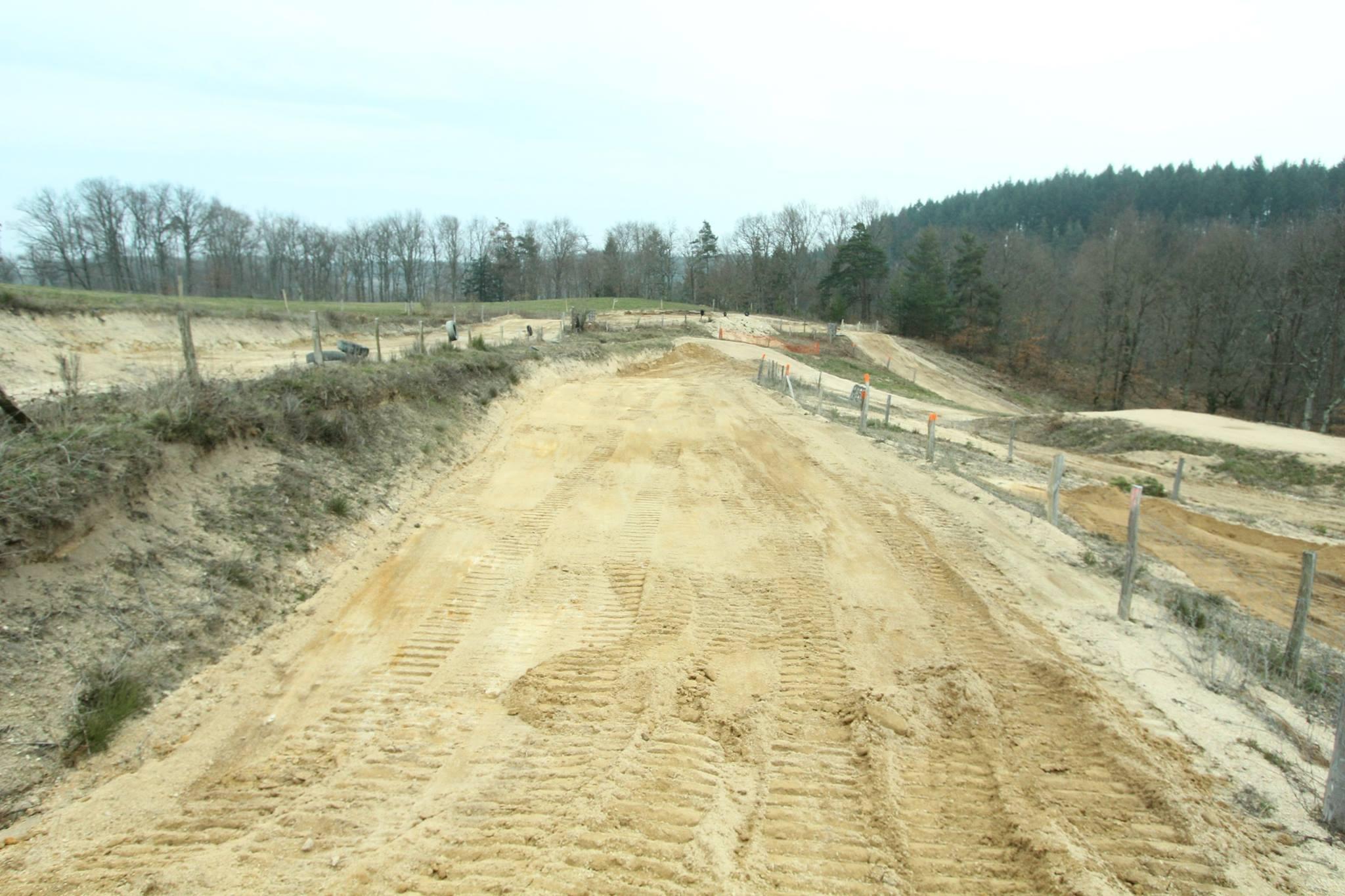 photos du Terrain Moto Cross de Ris