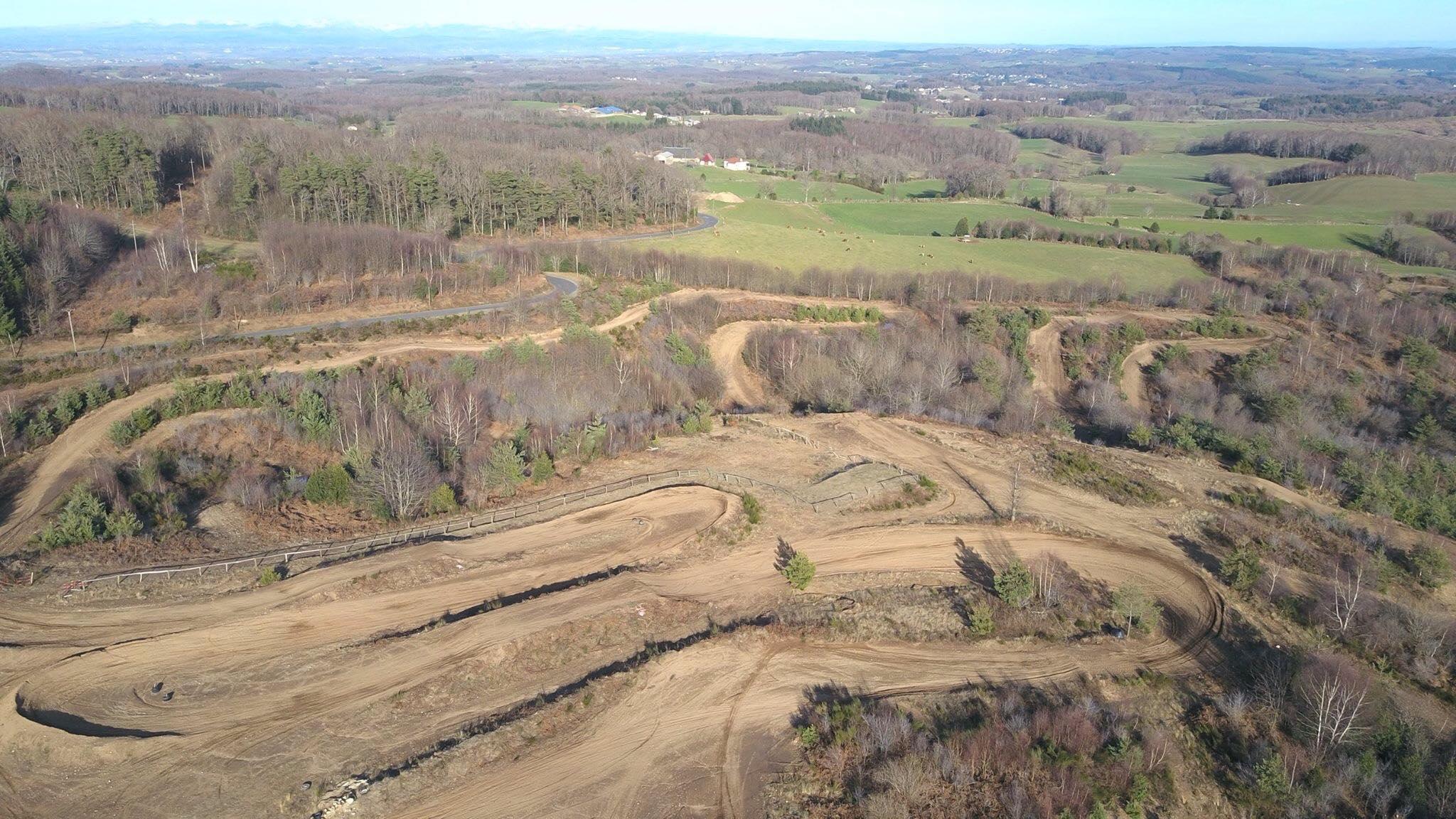 Les photos du Terrain Moto Cross de Rougeux