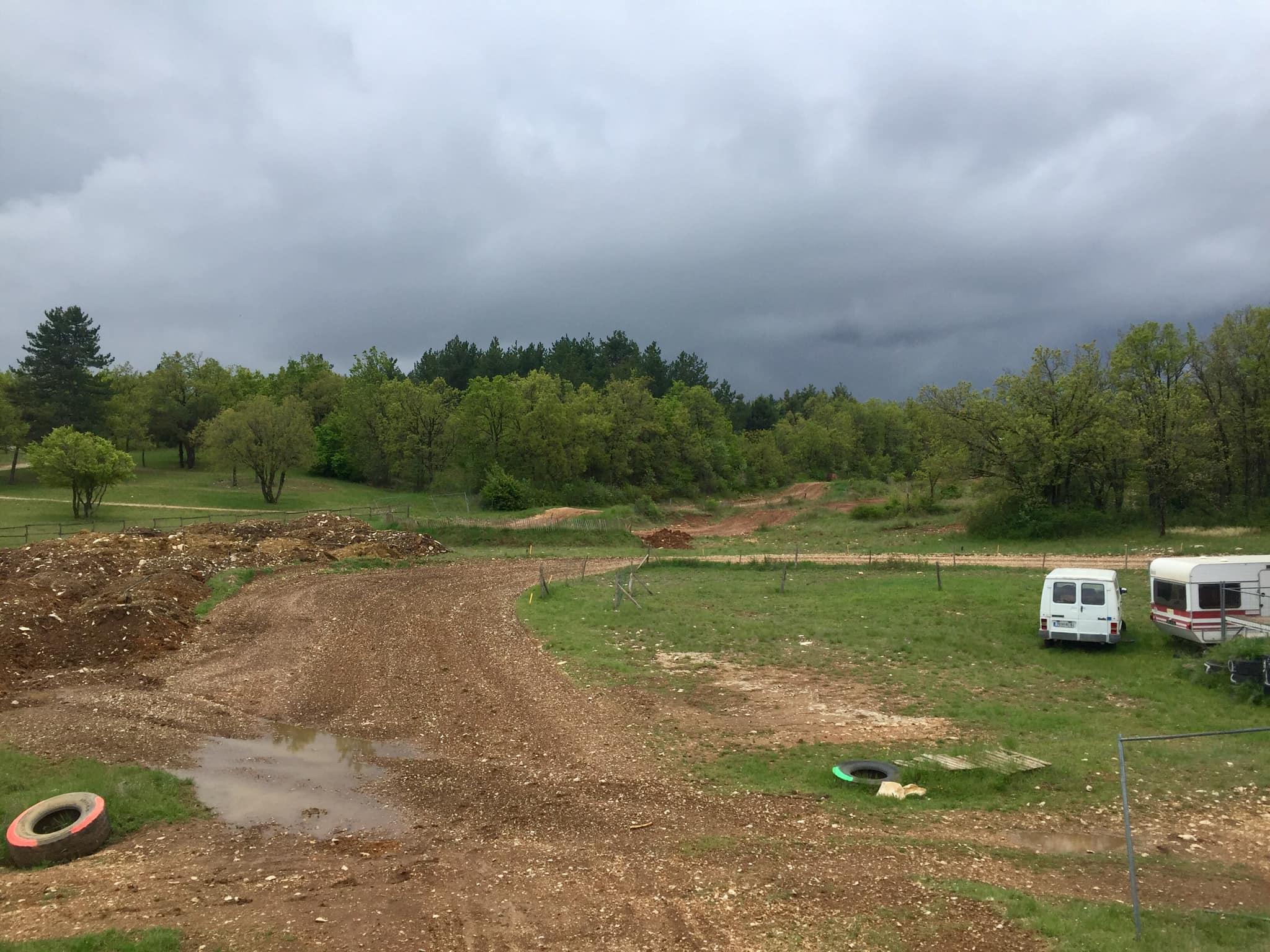 photos du Terrain Moto Cross de Saint Christol d'Albion