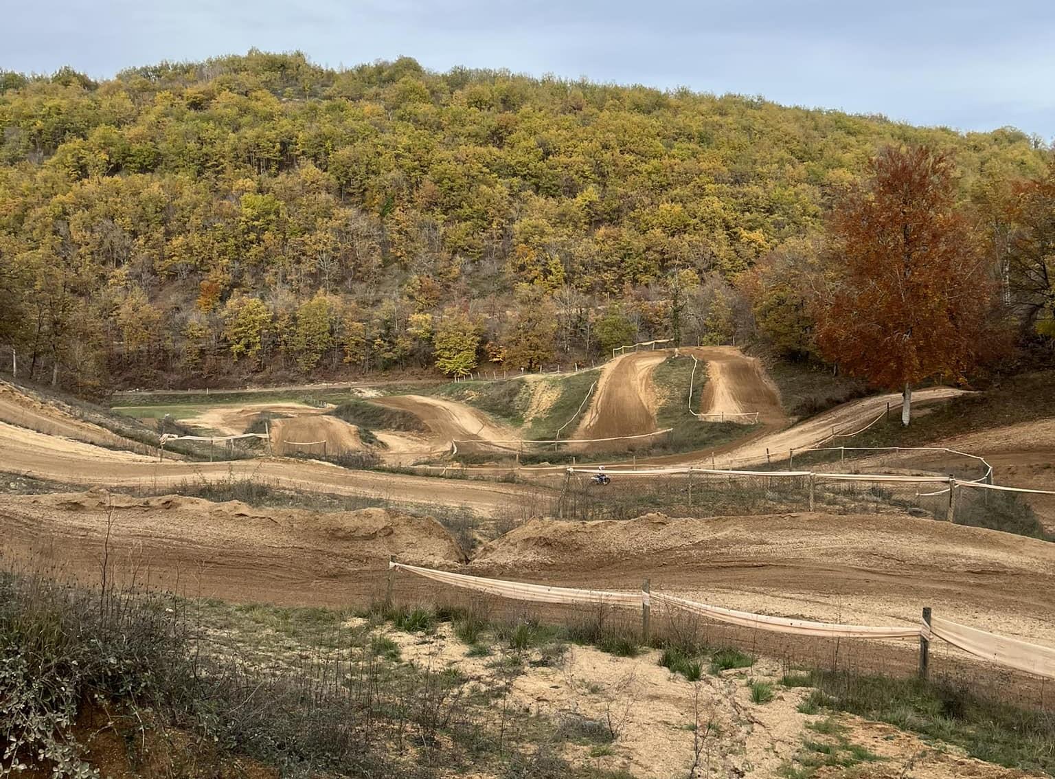 Les photos du Terrain Moto Cross de Salignac-Eyvigues à Barbeyroux