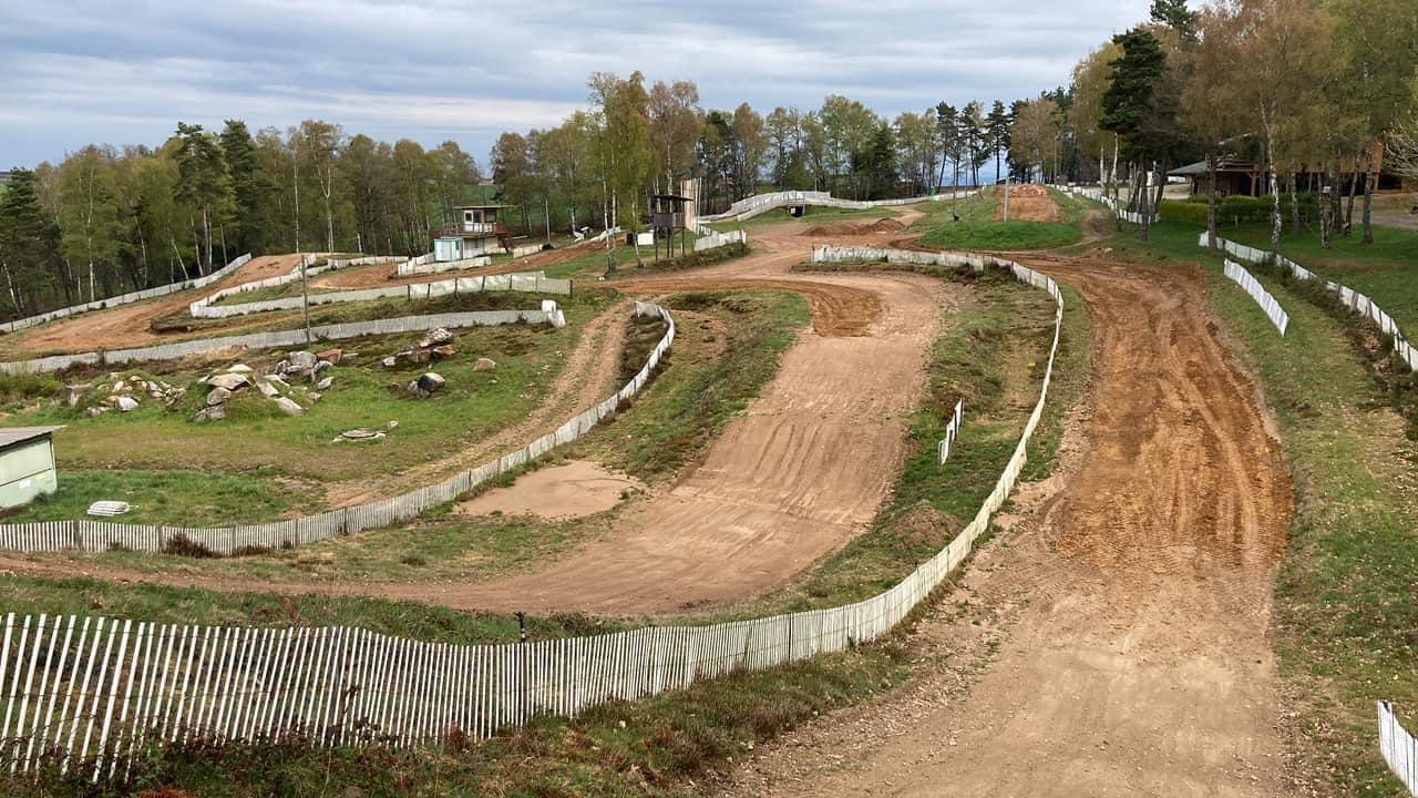 photos du Terrain Moto Cross de St Mamet la Salvetat